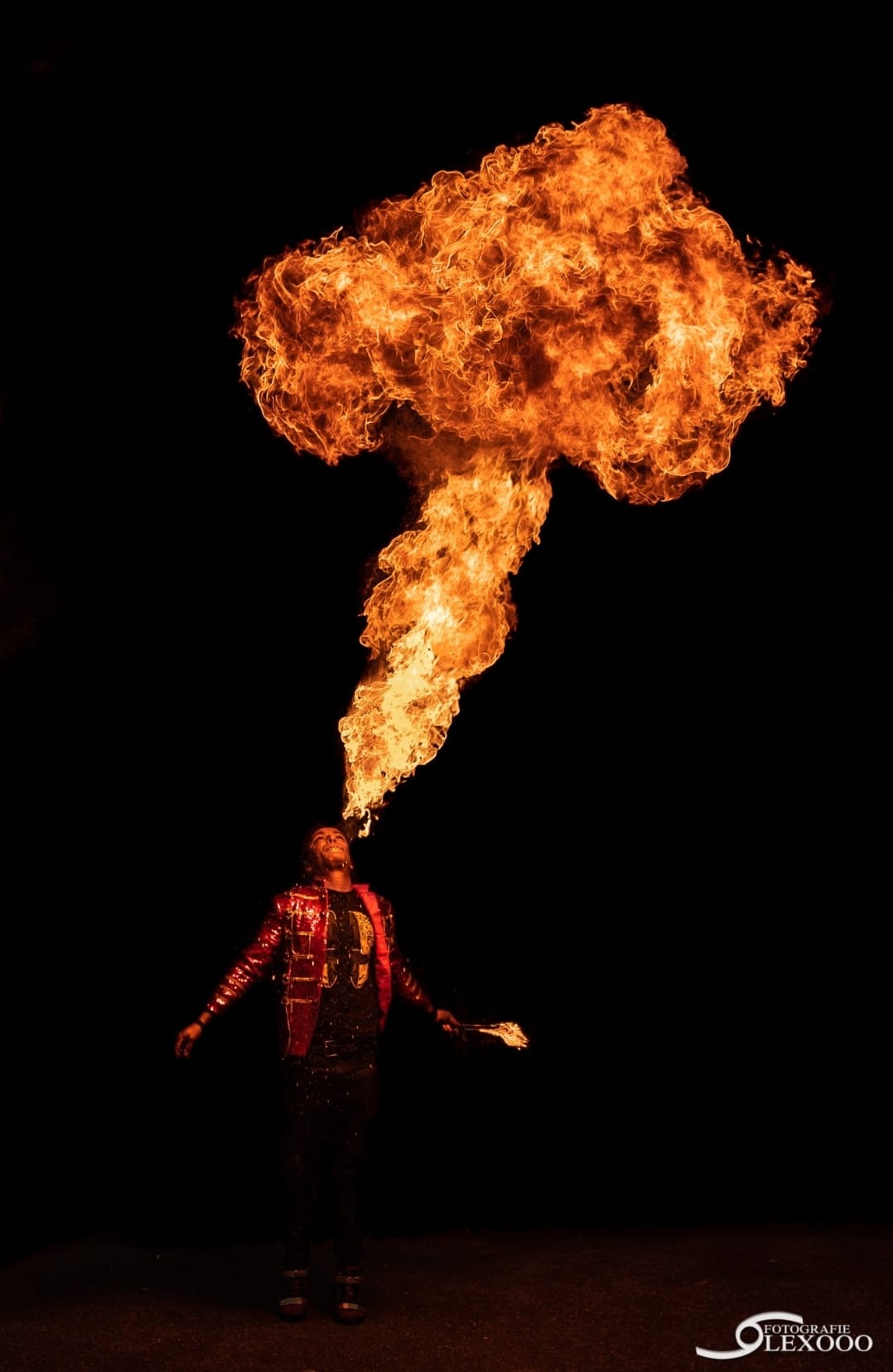 Entertainer huren Vuurspuwer